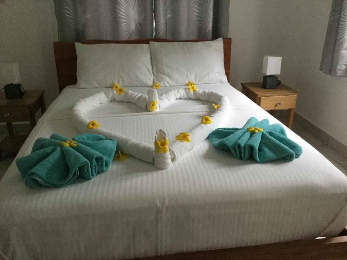 Bougainvillas Seychelles อองซ์รอแยล ภายนอก รูปภาพ