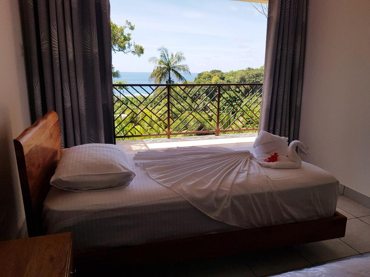 Bougainvillas Seychelles อองซ์รอแยล ภายนอก รูปภาพ